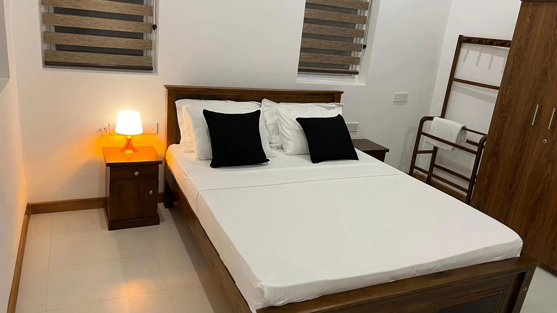 Silina Airport Transit Hotel & Residence Katunayake